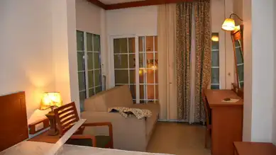 Marmaris'teki 15 Temmuz Oteli: İzler 9 Yıldır Duruyor